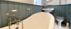 The School House Cottage - Bathroom