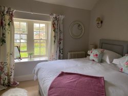 The School House Cottage - Bedroom